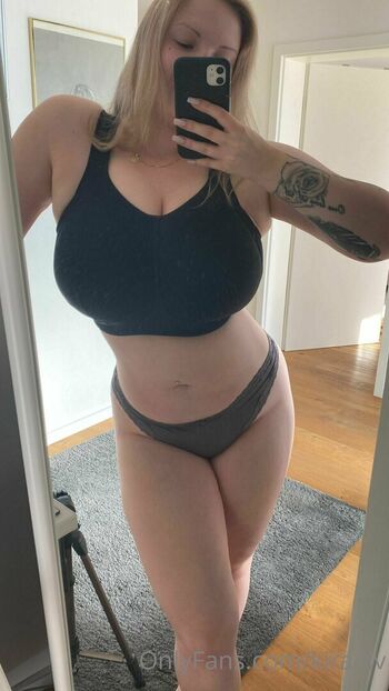 🔥 Kira liv  page leaked private photo uncensored full