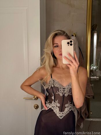 🔥 Krissone leaked private photo uncensored full