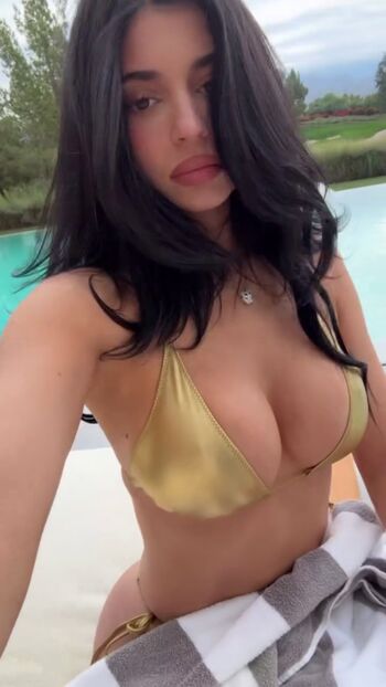 🔥 Kylie jenner  page leaked private photo uncensored full