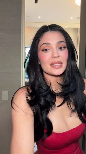🔥 Kylie jenner  page leaked private photo uncensored full