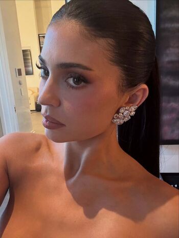 🔥 Kylie jenner  page leaked private photo uncensored full