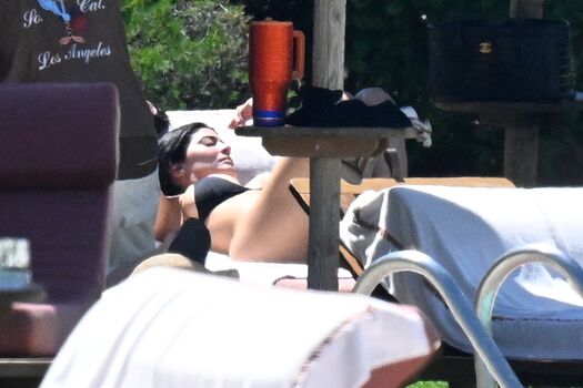 🔥 Kylie jenner leaked private photo uncensored full