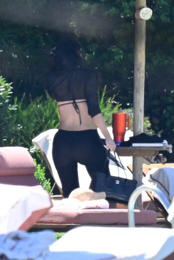 🔥 Kylie jenner leaked private photo uncensored full