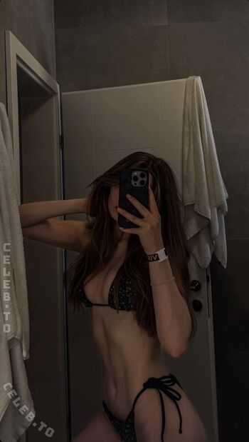 🔥 Lara oster page leaked private photo uncensored full