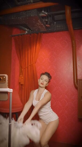 🔥 Larissa manoela page leaked private photo uncensored full