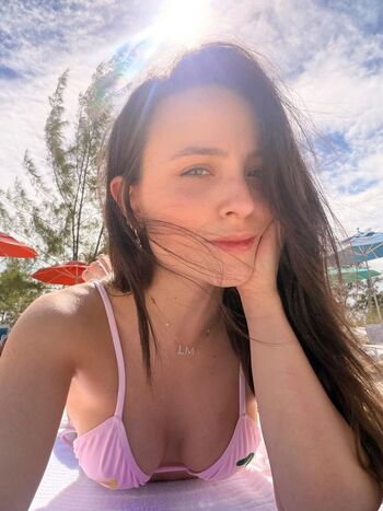 🔥 Larissa manoela page leaked private photo uncensored full