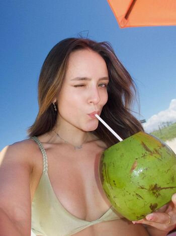 🔥 Larissa manoela page leaked private photo uncensored full