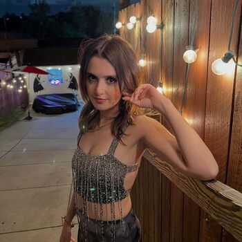 🔥 Laura marano leaked private photo uncensored full