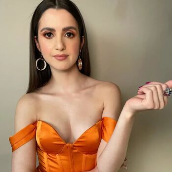🔥 Laura marano leaked private photo uncensored full