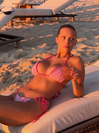 🔥 Laura oganessian page leaked private photo uncensored full