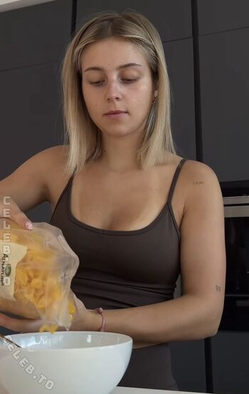 🔥 Lea breuer page leaked private photo uncensored full