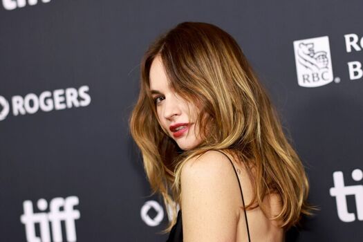 🔥 Lily james leaked private photo uncensored full
