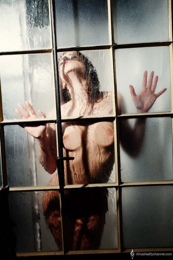 🔥 Little caprice  page leaked private photo uncensored full