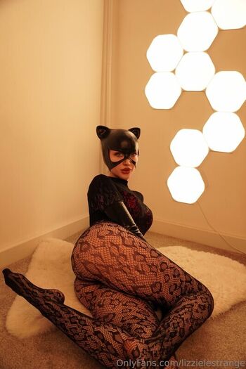 🔥 Lizzielestrange leaked private photo uncensored full