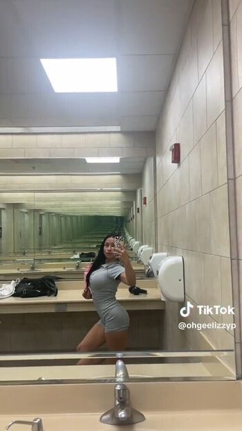 🔥 Lizzywurst page leaked private photo uncensored full