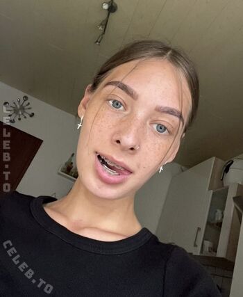 🔥 Lucywhoelse leaked private photo uncensored full