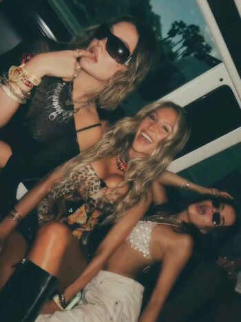 🔥 Madelyn cline leaked private photo uncensored full