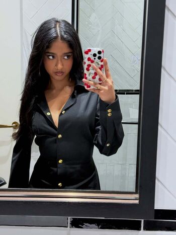 🔥 Maitreyi ramakrishnan page leaked private photo uncensored full