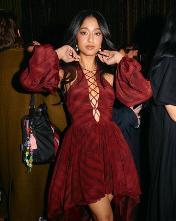 🔥 Maitreyi ramakrishnan leaked private photo uncensored full