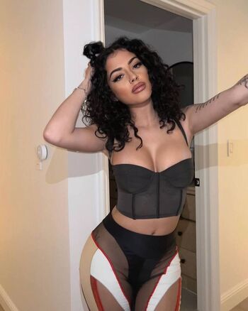 🔥 Malu trevejo  page leaked private photo uncensored full
