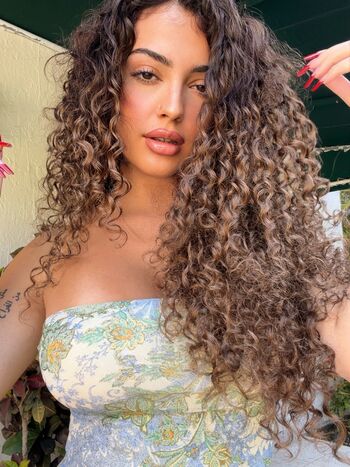 🔥 Malu trevejo  page leaked private photo uncensored full