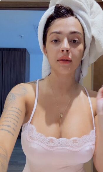 🔥 Malu trevejo  page leaked private photo uncensored full
