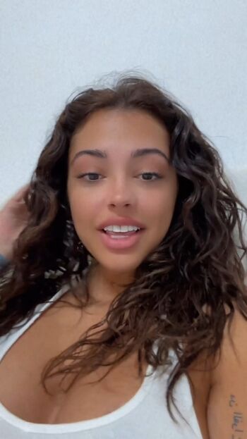 🔥 Malu trevejo  page leaked private photo uncensored full