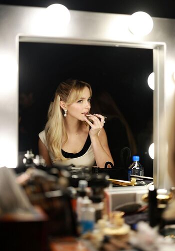 🔥 Mckenna grace  page leaked private photo uncensored full