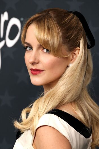 🔥 Mckenna grace  page leaked private photo uncensored full