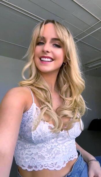 🔥 Mckenna grace  page leaked private photo uncensored full