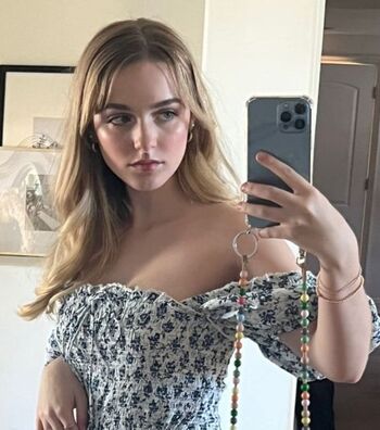 🔥 Mckenna grace  page leaked private photo uncensored full