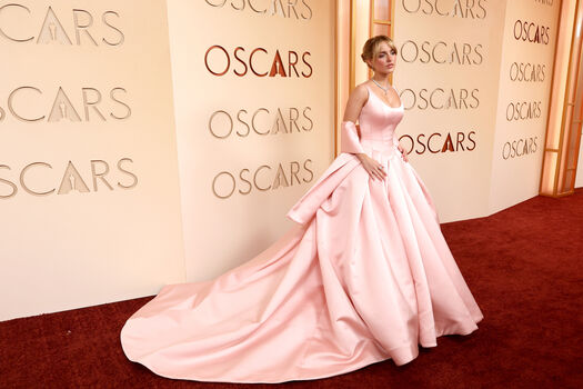 🔥 Mckenna grace  page leaked private photo uncensored full