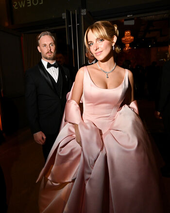 🔥 Mckenna grace  page leaked private photo uncensored full