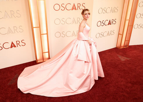 🔥 Mckenna grace  page leaked private photo uncensored full