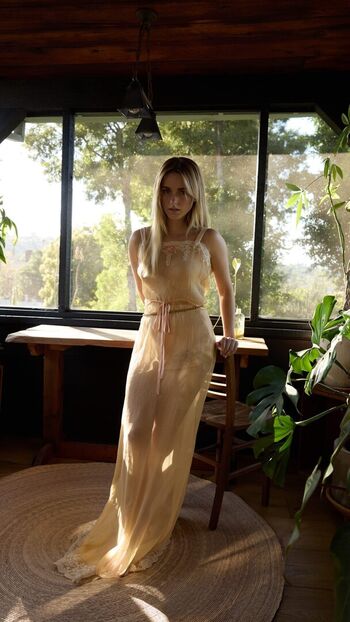 🔥 Mckenna grace  page leaked private photo uncensored full