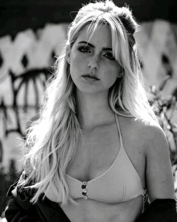 🔥 Mckenna grace leaked private photo uncensored full