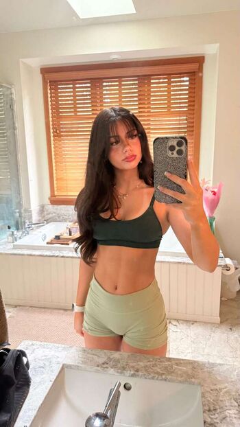 🔥 Mikayla campinos  page leaked private photo uncensored full