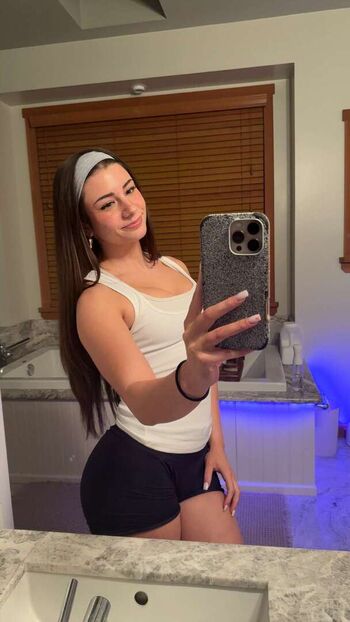 🔥 Mikayla campinos  page leaked private photo uncensored full