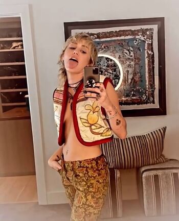 🔥 Miley cyrus page leaked private photo uncensored full