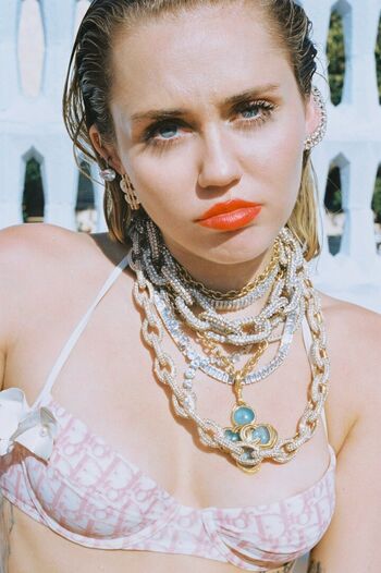🔥 Miley cyrus page leaked private photo uncensored full