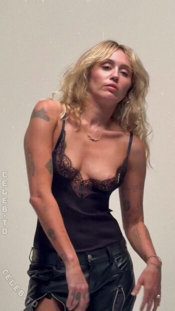🔥 Miley cyrus page leaked private photo uncensored full