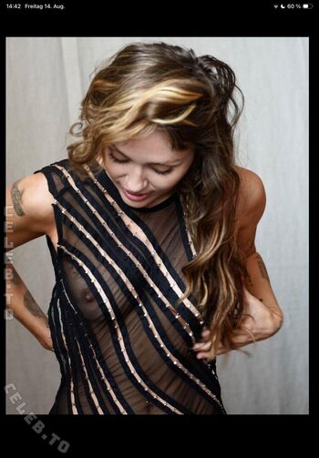 🔥 Miley cyrus page leaked private photo uncensored full