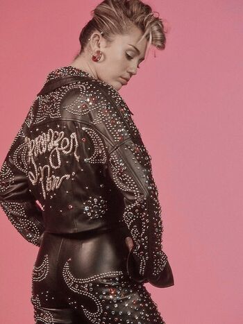 🔥 Miley cyrus page leaked private photo uncensored full