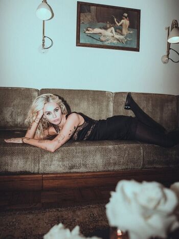 🔥 Miley cyrus leaked private photo uncensored full