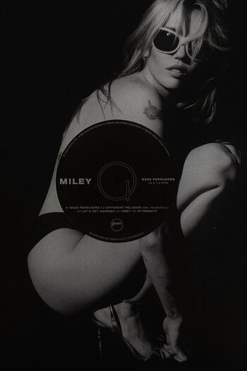 🔥 Miley cyrus leaked private photo uncensored full