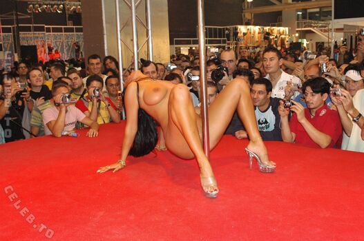 🔥 Nackt in russland page leaked private photo uncensored full