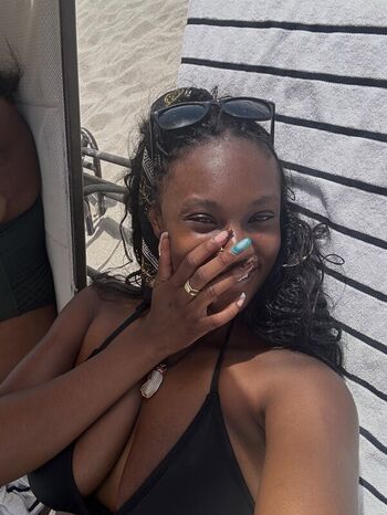 🔥 Nia sondaya page leaked private photo uncensored full