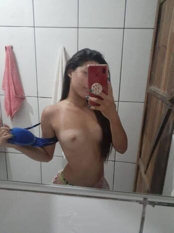 🔥 Novinhas com peitos pequenos leaked private photo uncensored full