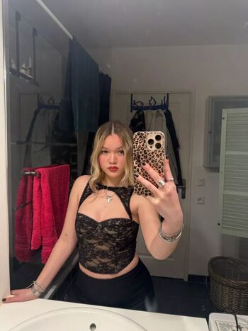 🔥 Paulineonlinee leaked private photo uncensored full