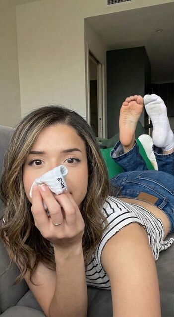 🔥 Pokimane  page leaked private photo uncensored full